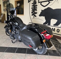 2024 Harley-Davidson® Heritage Classic Vivid Black - Black Finish thumb 2