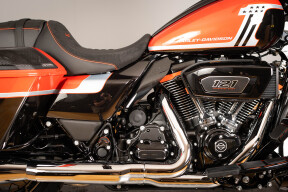 2024 Harley-Davidson® CVO™ Street Glide® FLHXSE thumb 1