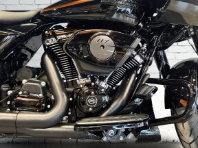 2026 Harley-Davidson® Road Glide® Vivid Black Black Trim thumb 1