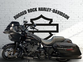 2026 Harley-Davidson® Road Glide® Vivid Black Black Trim thumb 3