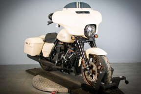 2023 Harley-Davidson® Street Glide® ST FLHXST thumb 3