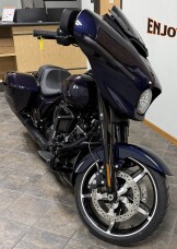 2025 Harley-Davidson® Street Glide® Mystic Shift thumb 2