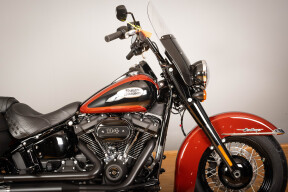 2024 Harley-Davidson® Heritage Classic FLHCS thumb 0