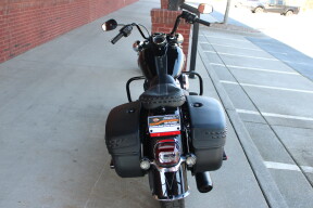 2025 Harley-Davidson® Heritage Classic Vivid Black w/Laced Wheels thumb 1