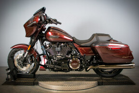 2024 Harley-Davidson® CVO™ Street Glide® FLHXSE thumb 0