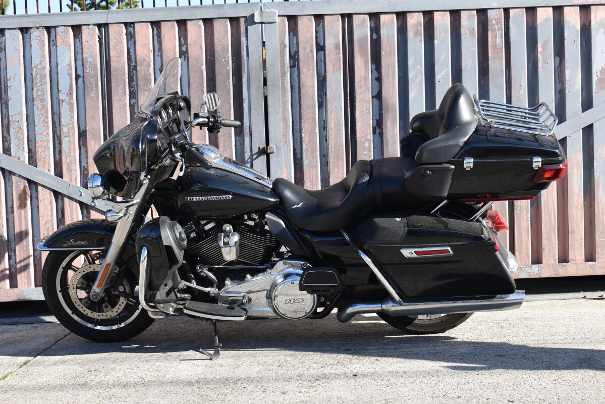 2019 Harley-Davidson® Ultra Limited FLHTK