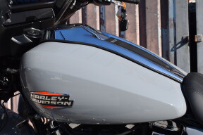 2026 Harley-Davidson® Street Glide® FLHX thumb 3