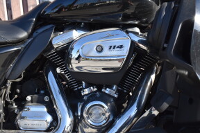 2019 Harley-Davidson® Ultra Limited FLHTK thumb 3