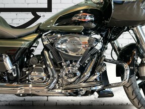 2026 Harley-Davidson® Road Glide® Olive Steel Metallic / Vivid Black Chrome Trim thumb 1