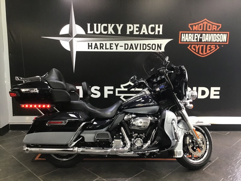 2019 Harley-Davidson® Ultra Limited Midnight Blue/Barracuda Silver