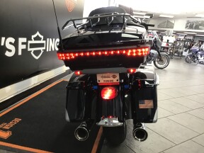 2019 Harley-Davidson® Ultra Limited Midnight Blue/Barracuda Silver thumb 1