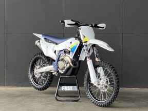 2025 HUSQVARNA FC250 WHITE thumb 3