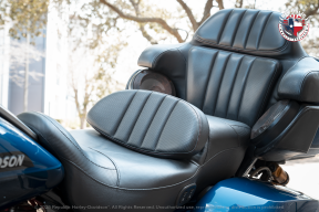2020 Harley-Davidson® CVO™ Limited FLHTKSE thumb 1