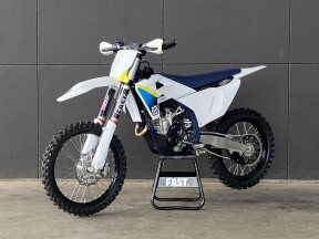 2025 HUSQVARNA FC250 WHITE thumb 2
