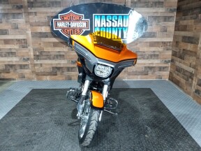 2026 Harley-Davidson® CVO Street Glide Torched Orange CVO Tri-Tone thumb 3