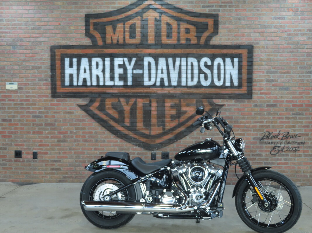 Street Bob® | Black Wolf Harley-Davidson