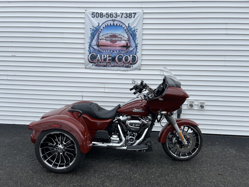 2024 Harley-Davidson® Road Glide® 3 Red Rock