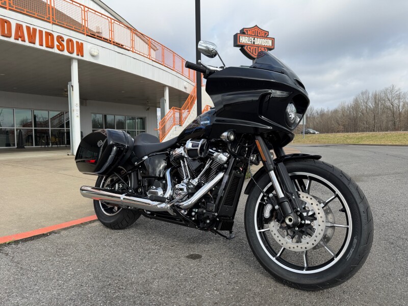 2026 Harley-Davidson® Low Rider® ST Vivid Black Chrome Trim