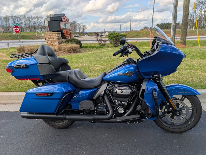2024 Harley-Davidson® Road Glide® Limited Blue Burst