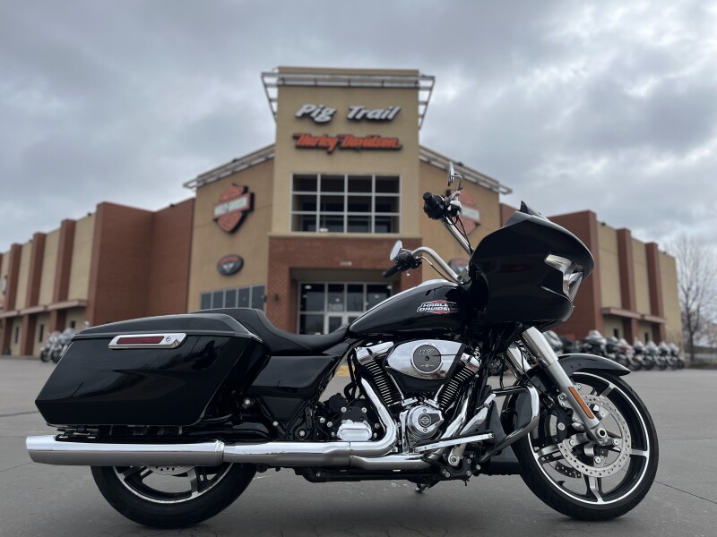 2024 Harley-Davidson® FLTRX Road Glide® Vivid Black 639385
