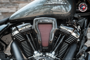 2025 Harley-Davidson® Street Glide™ FLHX thumb 2