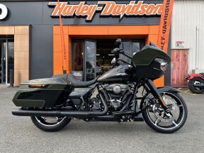 2026 Harley-Davidson® Road Glide® Olive Steel Metallic / Vivid Black Chrome Trim thumb 3
