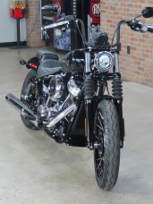 2026 Harley-Davidson® Street Bob® FXBB thumb 1