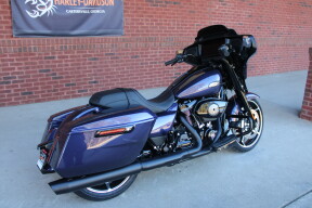 2026 Harley-Davidson® Street Glide® Purple Abyss Black Trim thumb 2