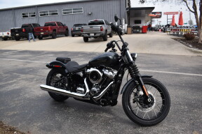 FXBB 2025 Street Bob™ thumb 3