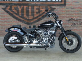 2026 Harley-Davidson® Street Bob® FXBB thumb 3