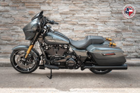 2025 Harley-Davidson® Street Glide™ FLHX thumb 3