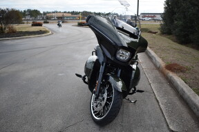 2026 Harley-Davidson® Street Glide Limited thumb 2
