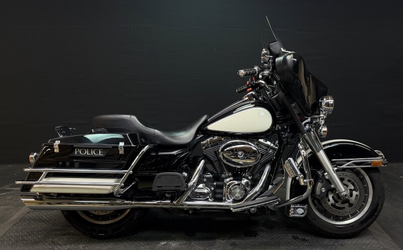Harley-Davidson® Electra Glide® Standard 2008 FLHT BLACK