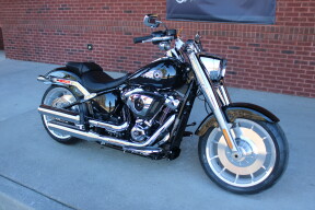 2026 Harley-Davidson® Fat Boy® Vivid Black Chrome Trim thumb 3
