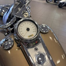 2005 Harley-Davidson Road King Classic FLHRSI thumb 2