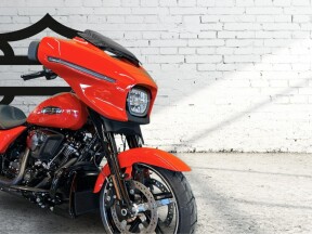 2026 Harley-Davidson® Street Glide™ thumb 2