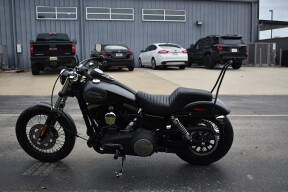 2017 Harley-Davidson® Street Bob® thumb 0