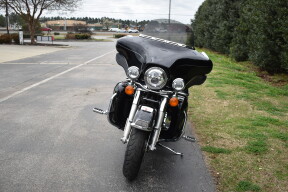 2013 Harley-Davidson® Electra Glide® Ultra Limited thumb 2