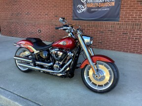 2026 Harley-Davidson® Fat Boy® Brilliant Red Chrome Trim thumb 3