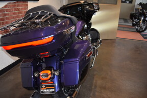 2026 Harley-Davidson® Street Glide Limited Purple Abyss / Vivid Black Chrome Trim thumb 2