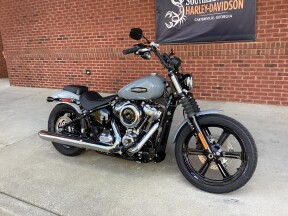 2026 Harley-Davidson® Street Bob® Dark Billiard Gray Chrome Cast Wheels thumb 3