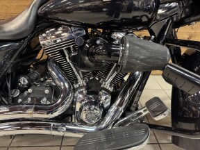 2013 Harley-Davidson® Street Glide® Midnight Pearl FLHX thumb 2