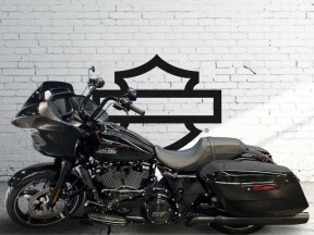 2026 Harley-Davidson® Road Glide® thumb 3