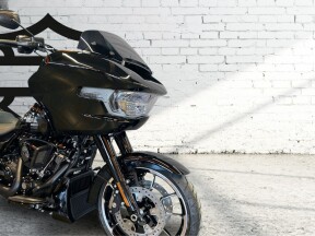 2026 Harley-Davidson® Road Glide 3 thumb 2