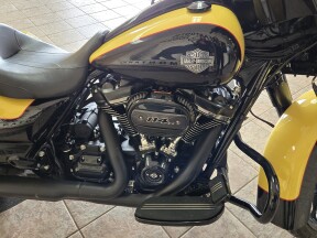 2023 Harley-Davidson® Street Glide® Special Prospect Gold - Black Finish thumb 3