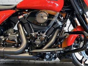 2026 Harley-Davidson® Street Glide™ thumb 1