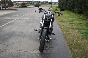 2017 Harley-Davidson® Street Bob® thumb 2