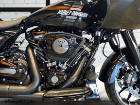2026 Harley-Davidson® Road Glide 3 thumb 1