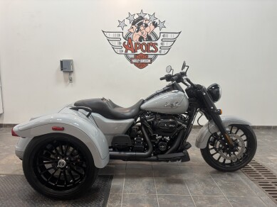 2024 Harley-Davidson® Freewheeler® Billiard Gray