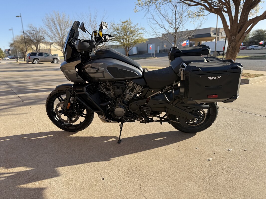 2022 Harley-Davidson® Pan America™ 1250 Special Gauntlet Gray Metallic, photo 5